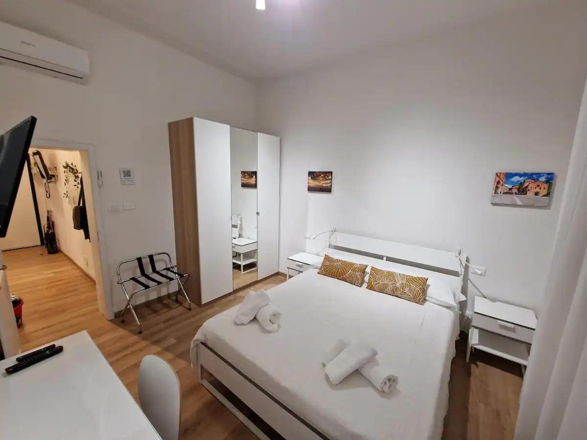 Fiera Station Apartment Bologna Eksteriør billede